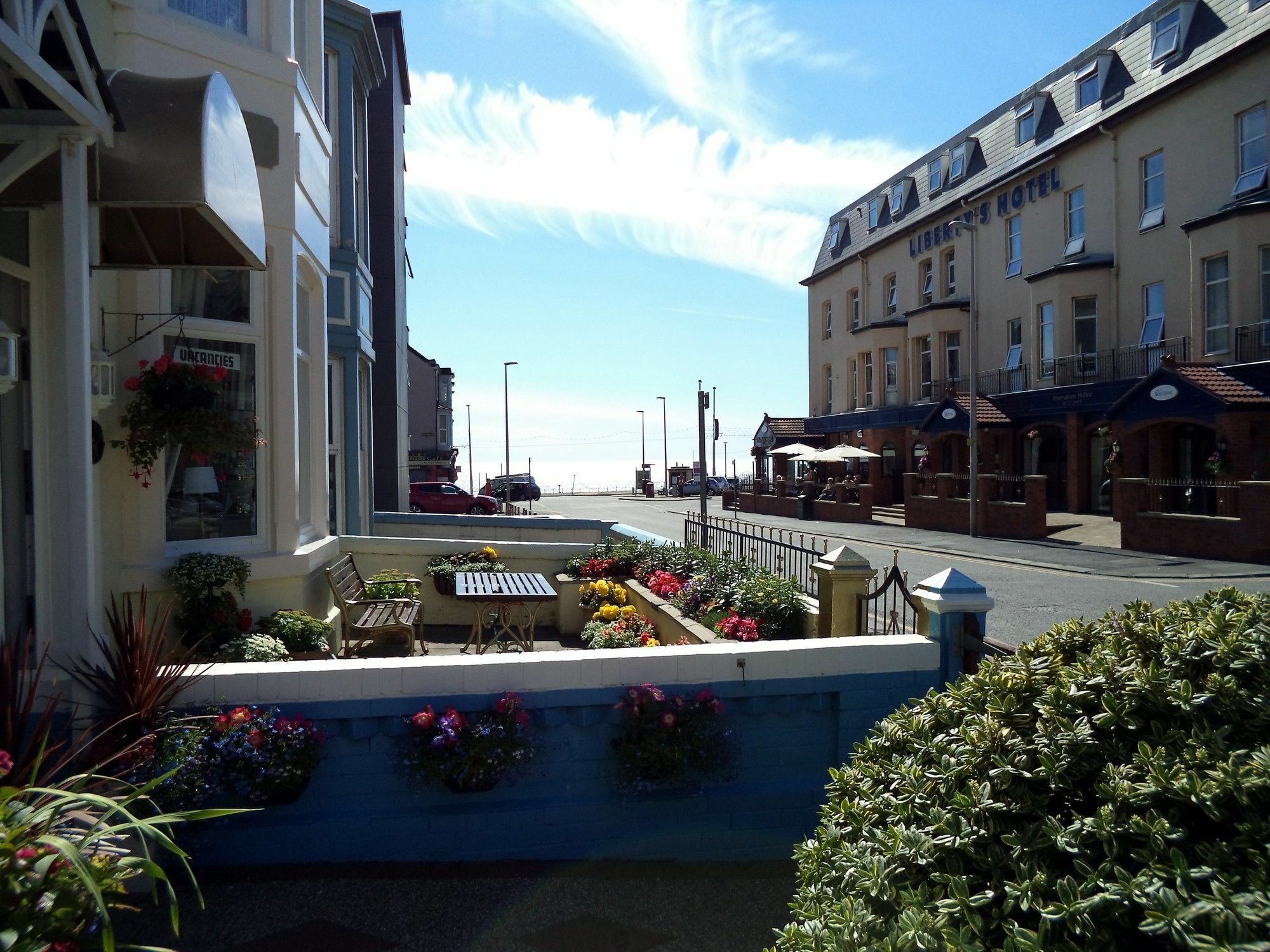 Phoenix Guest House Blackpool Buitenkant foto